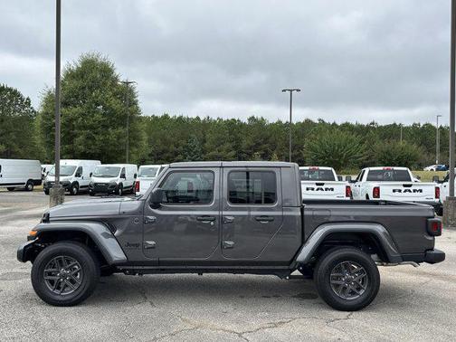 2025 Jeep Gladiator Sport S