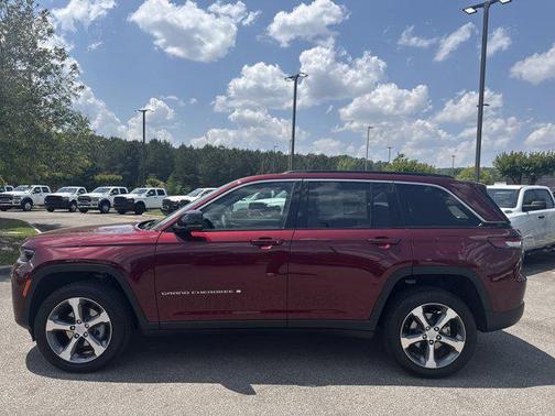 Velvet Red Pearlcoat 2026 Jeep Grand Cherokee Limited