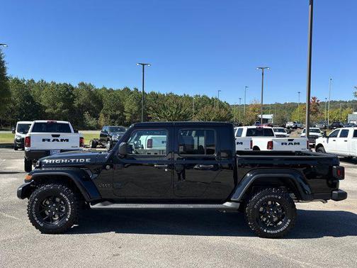 2025 Jeep Gladiator High Tide