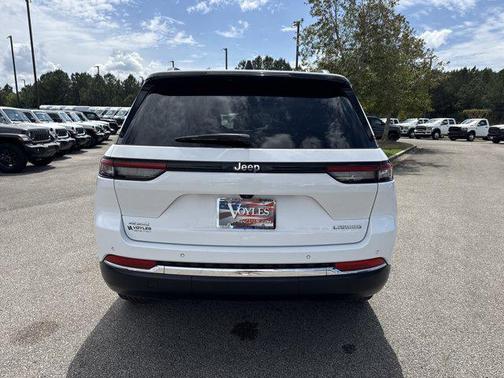 2024 Jeep Grand Cherokee Laredo