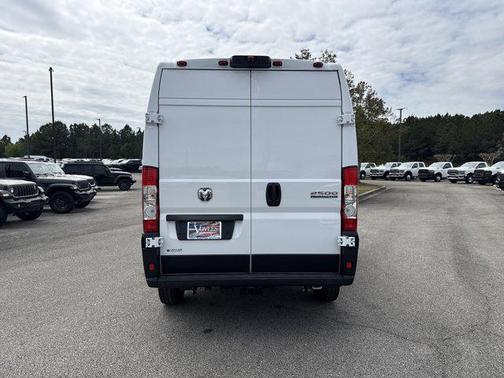 Bright White Clearcoat 2026 RAM ProMaster 2500 Tradesman