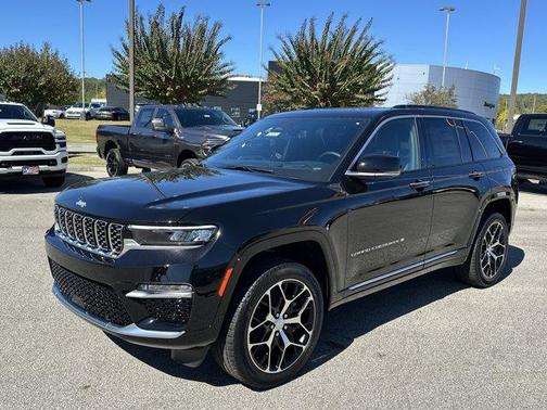 2025 Jeep Grand Cherokee Summit