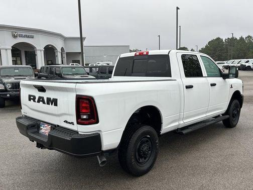 2026 RAM 2500 Tradesman Crew Cab 4x4 6'4' Box