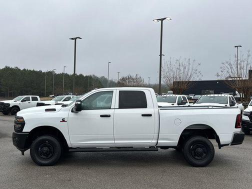2026 RAM 2500 Tradesman Crew Cab 4x4 6'4' Box