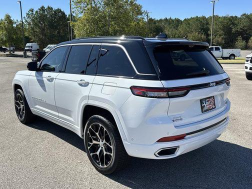 2025 Jeep Grand Cherokee Summit