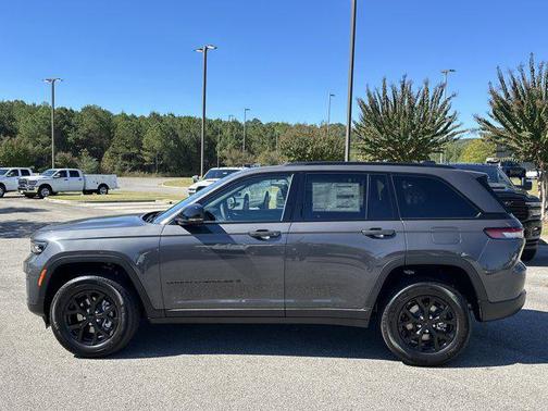 2025 Jeep Grand Cherokee Altitude