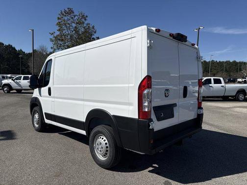 Bright White Clearcoat 2026 RAM ProMaster 1500 Low Roof