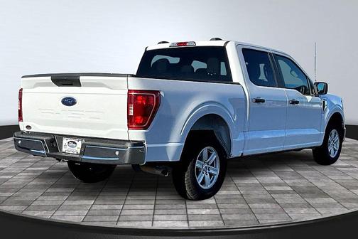 Oxford White 2023 Ford F-150 XLT