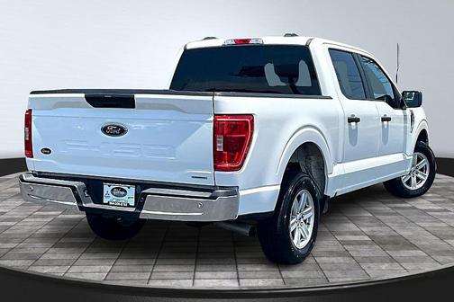 Oxford White 2023 Ford F-150 XLT