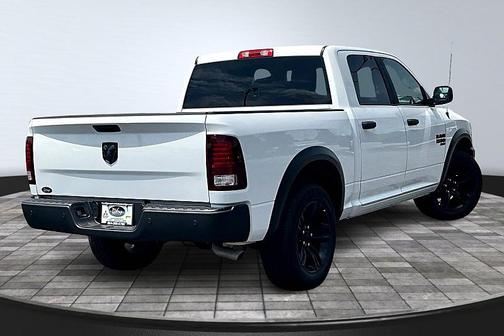 2024 RAM 1500 Classic Warlock Crew Cab 4x2 5'7' Box