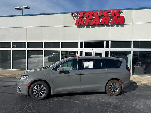 Ceramic Gray Clearcoat 2022 Chrysler Pacifica Hybrid Touring L
