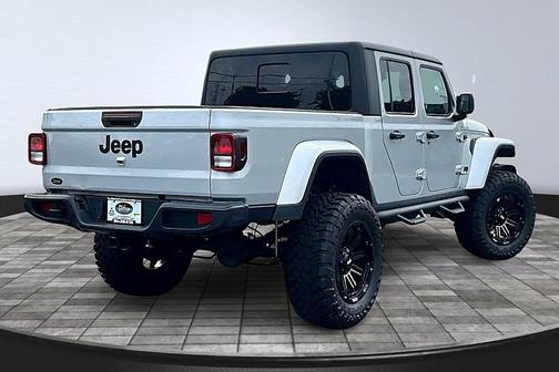 2023 Jeep Gladiator Sport S