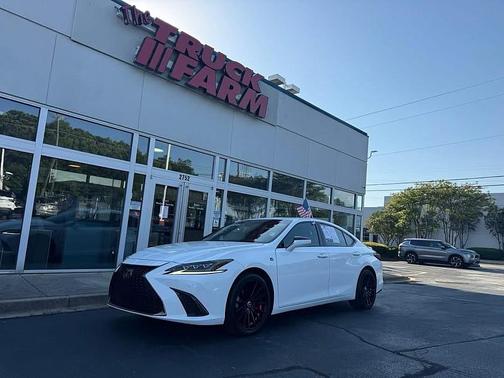 Eminent White Pearl 2019 Lexus ES 350 Base