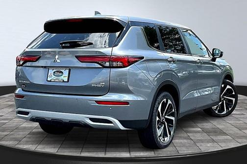 2023 Mitsubishi Outlander PHEV SE S-AWC