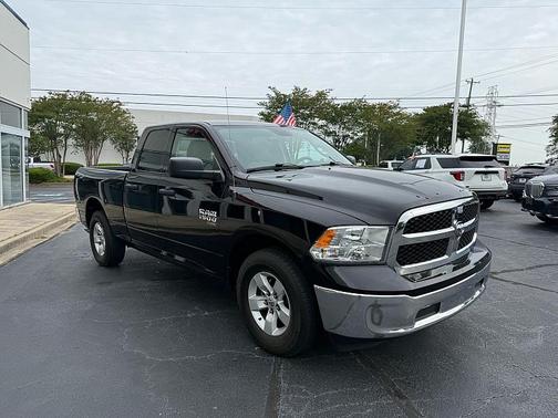 Diamond Black Crystal Pearlcoat 2024 RAM 1500 Classic SLT