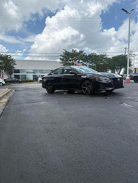 Super Black 2025 Nissan Altima SR FWD