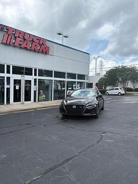 Super Black 2025 Nissan Altima SR FWD