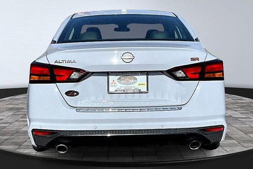 2023 Nissan Altima SR FWD