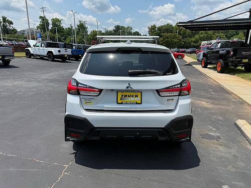 White Diamond 2024 Mitsubishi Outlander Sport 2.0 Trail Edition AWC