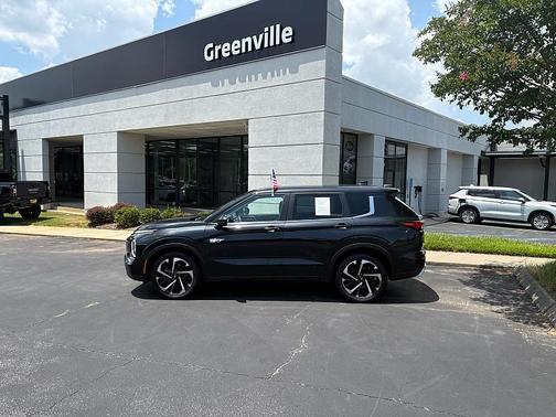 Black Diamond 2023 Mitsubishi Outlander SE S-AWC