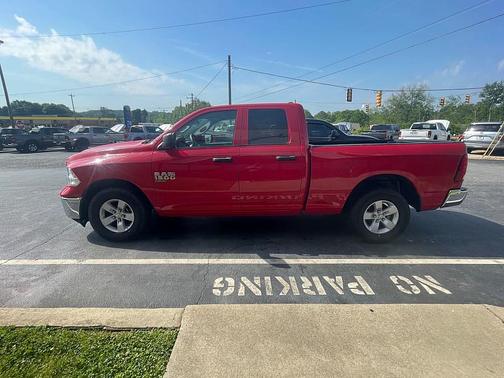 2024 RAM 1500 Classic SLT