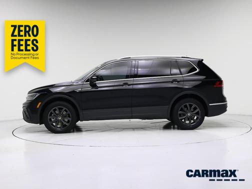 Black 2023 Volkswagen Tiguan SE
