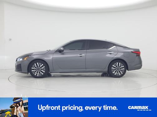 Gray 2023 Nissan Altima SV