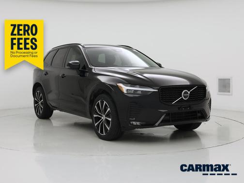 Black 2024 Volvo XC60 B5 Plus Dark Theme