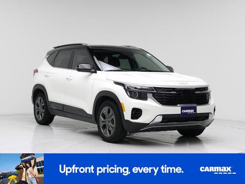 White 2024 Kia Seltos S