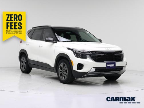 White 2024 Kia Seltos S