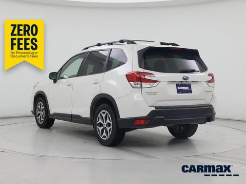 White 2019 Subaru Forester 2.5I Premium