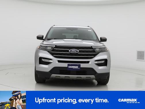 Silver 2023 Ford Explorer XLT