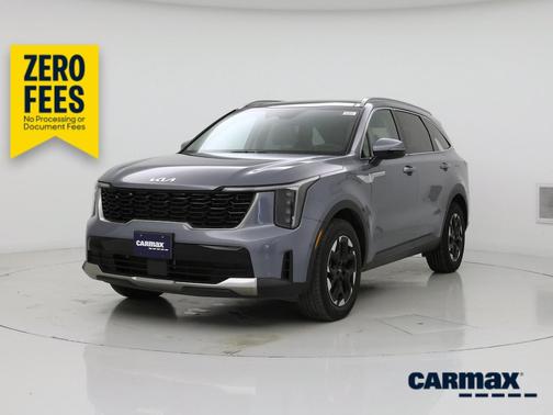 Silver 2024 Kia Sorento S