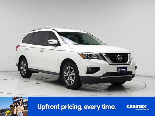 2017 Nissan Pathfinder SL