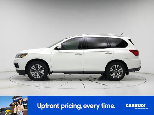 2017 Nissan Pathfinder SL