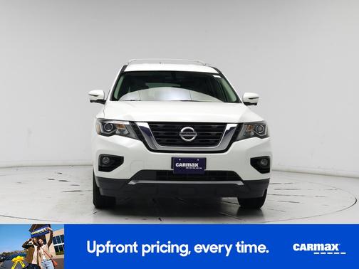 2017 Nissan Pathfinder SL