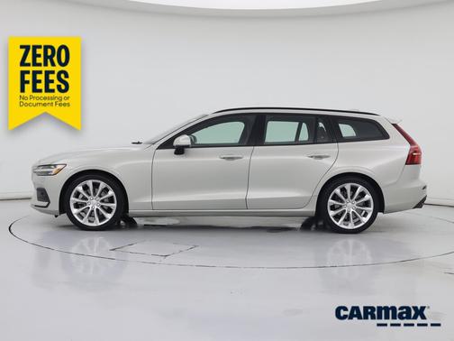 Silver 2020 Volvo V60 T5 Momentum