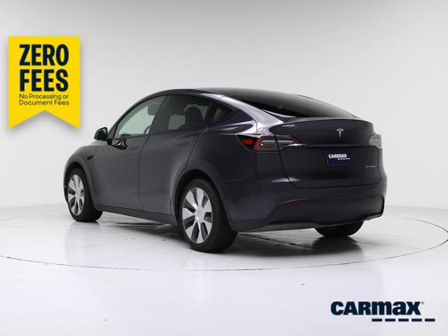 Gray 2024 Tesla Model Y Long Range