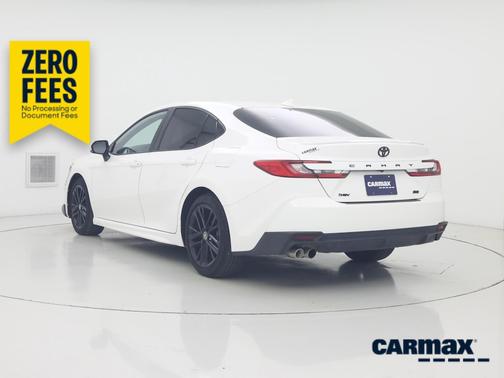 White 2025 Toyota Camry SE