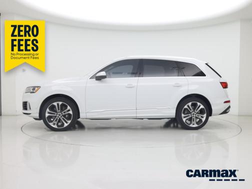 White 2022 Audi Q7 Premium Plus