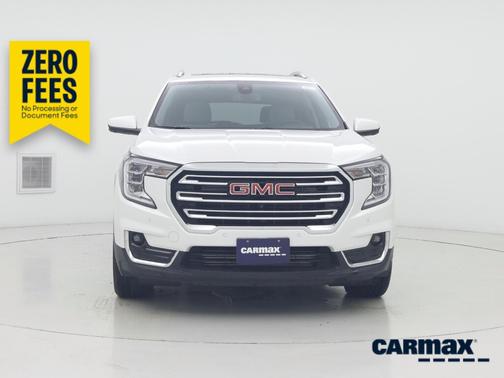 White 2023 GMC Terrain SLT