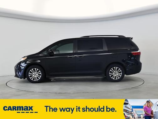 2018 Toyota Sienna XLE