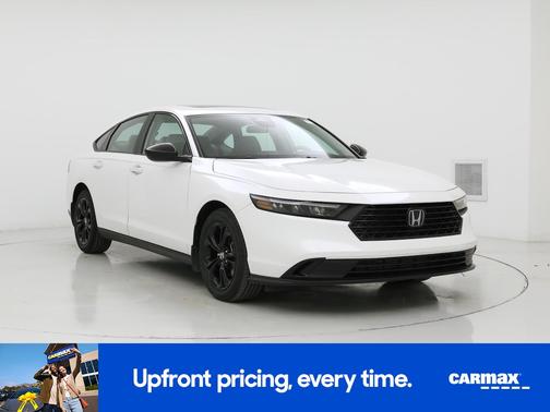 White 2025 Honda Accord SE