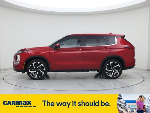 2023 Mitsubishi Outlander SE