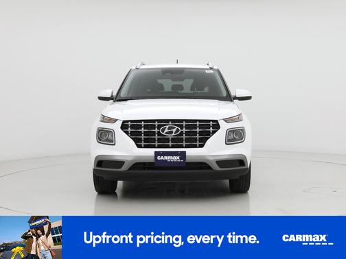 White 2024 Hyundai VENUE SEL