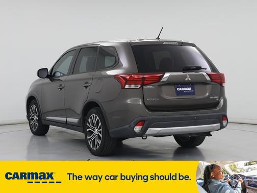 2016 Mitsubishi Outlander SE