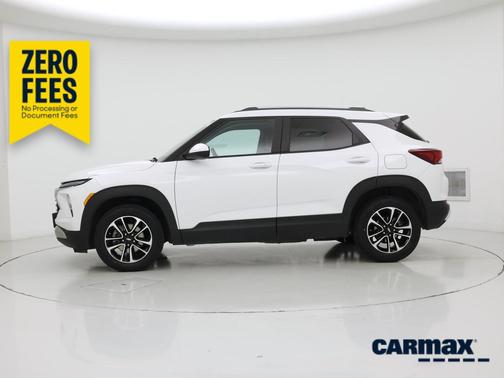 White 2024 Chevrolet Trailblazer LT