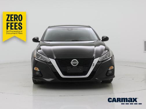 Black 2022 Nissan Altima SL