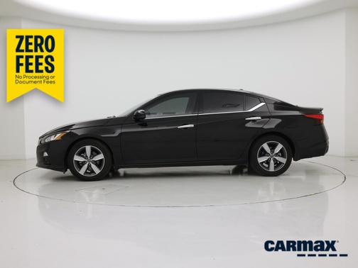 Black 2022 Nissan Altima SL