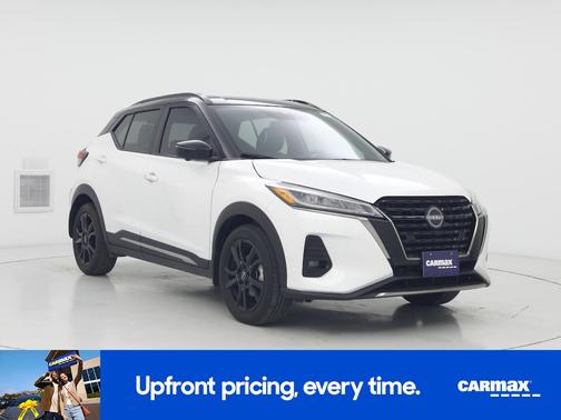 White 2024 Nissan Kicks SR